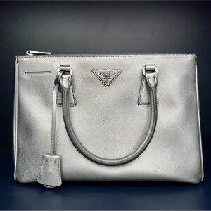 Prada Galleria Saffiano Lux Tote Small in Metallic Cromo